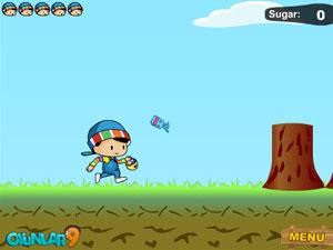 收集糖果的小男孩